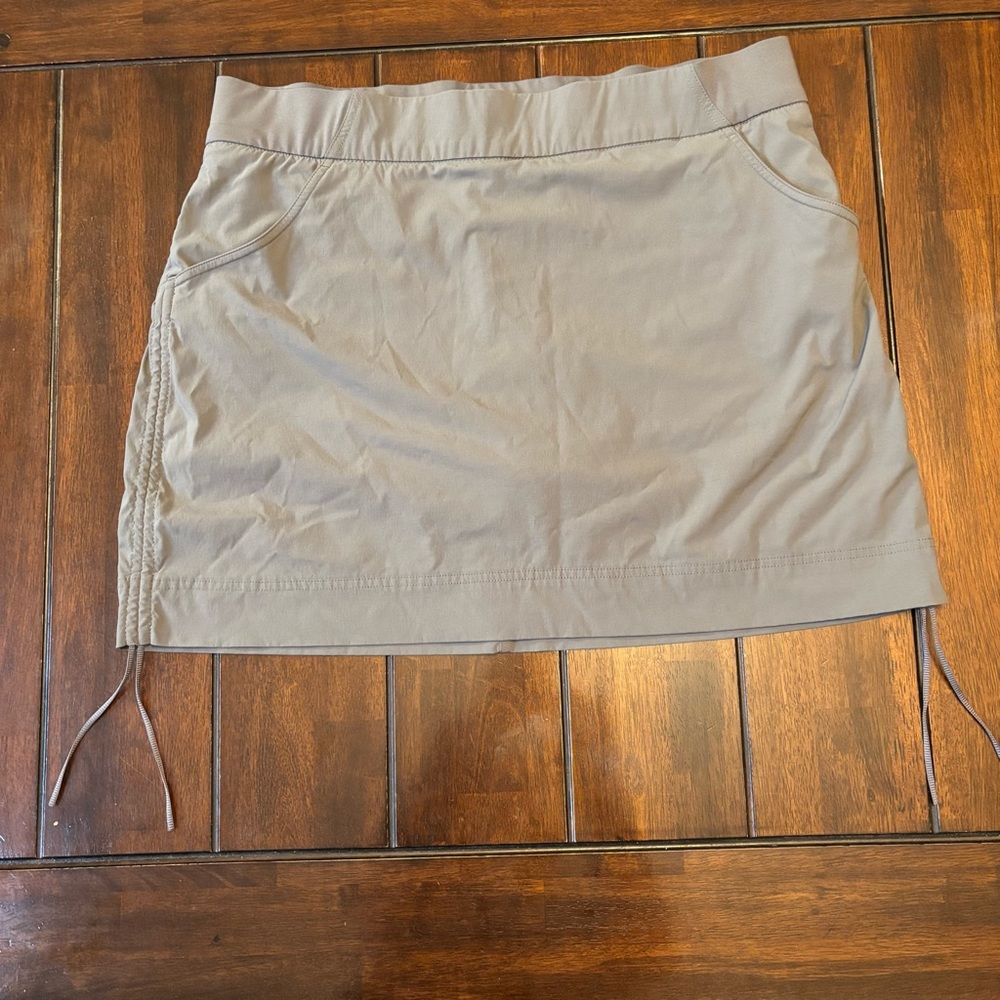 Columbia All Seasons Ruched Skort City Gray Color Skirt Shorts Women’s size XL
